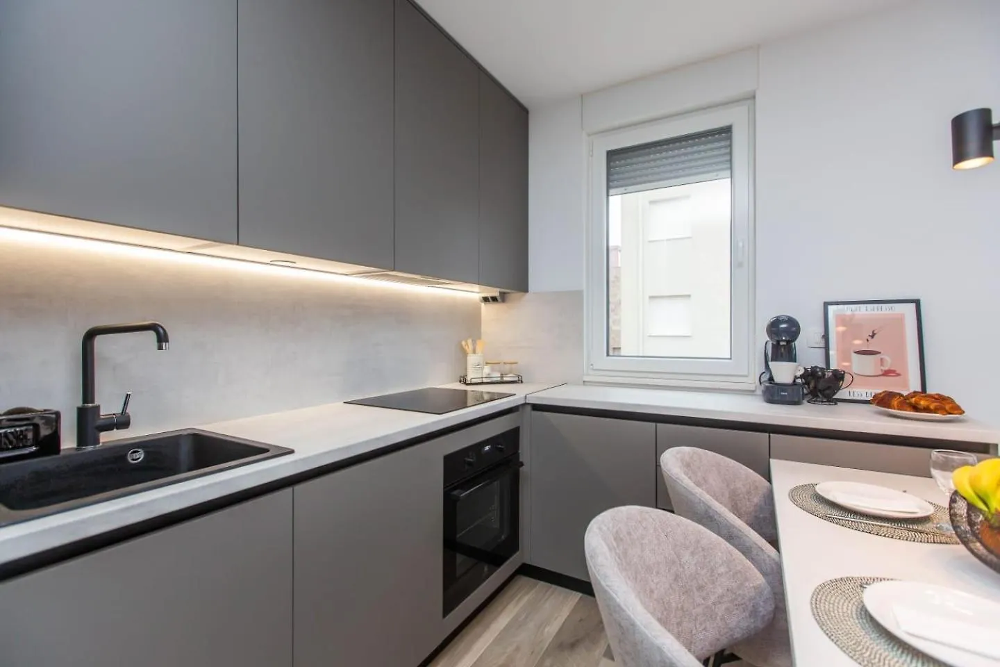 Apartman Luna Traù 0*,  Croazia